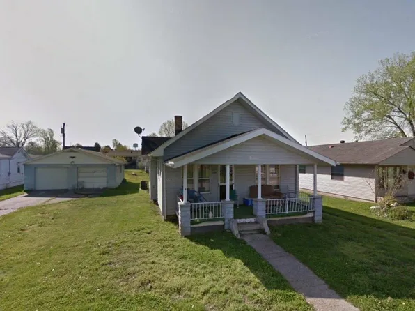 329 4th Ave, Worthington, KY 41183