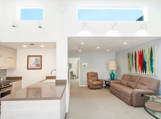 860 N Indian Canyon Dr APT 6, Palm Springs, CA 92262