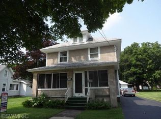 913 N Superior St, Albion, MI
