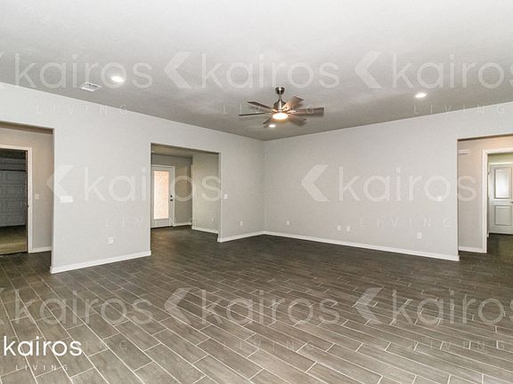 2nd image of 2803 Destin Ave