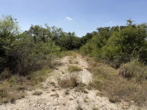 1-4 N 11th St, Brady, TX 76825