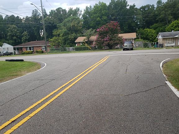 5th image of 1022 Sandalwood Dr