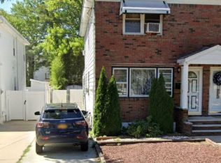 42 Hitchcock Ave, Staten Island, NY 10306