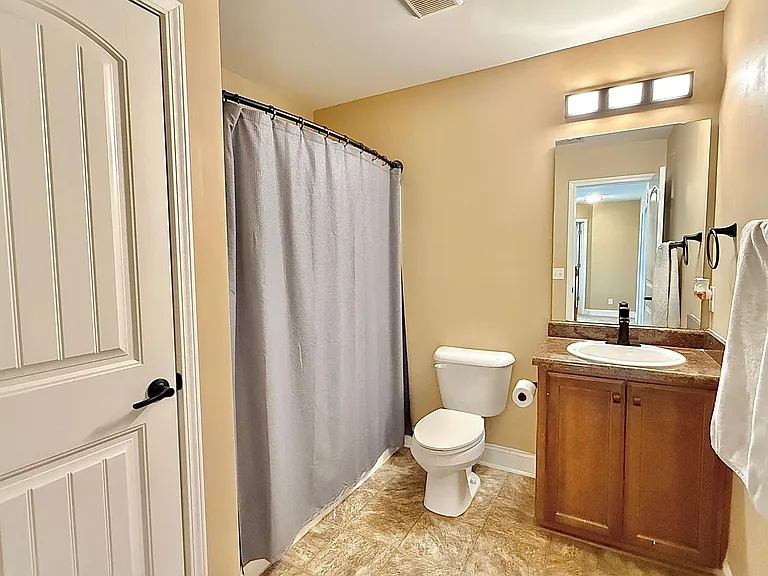 470 Briarcrest Dr NE — Photo 32