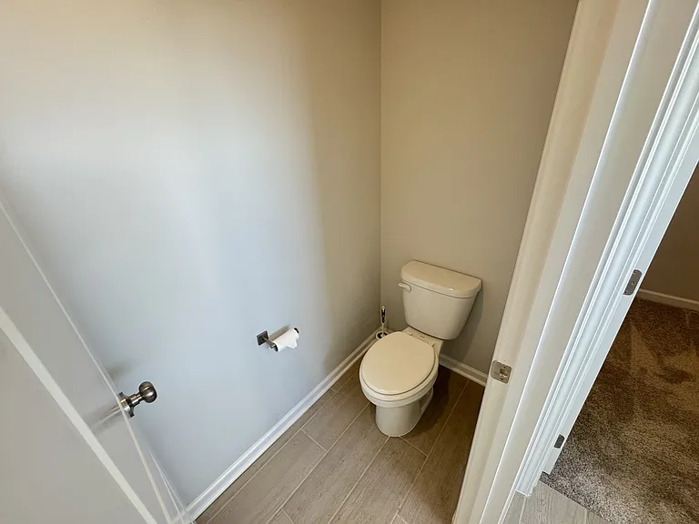 511 Forsberg Ct — Photo 12