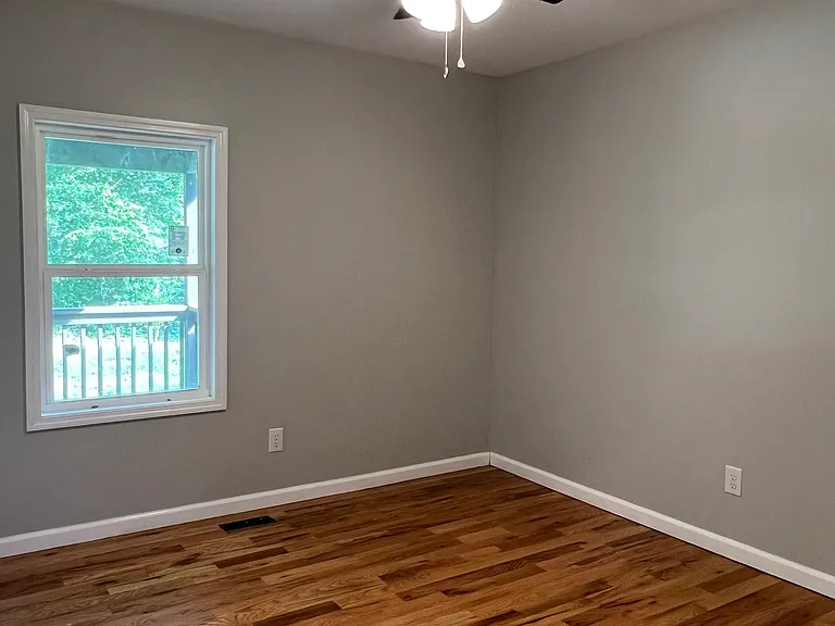 984 Plowshare Rd — Photo 9