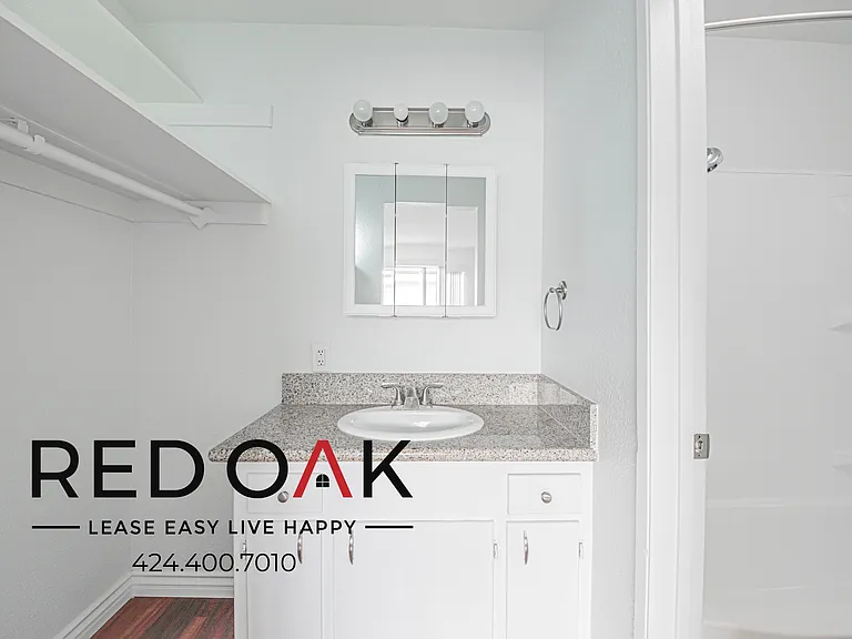 7466 Rosemead Blvd — Photo 8
