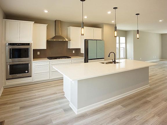 kitchen with top of the line kitchen appliances