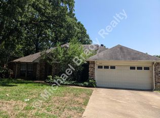 2145 N Aspenwood Dr, Grapevine, TX 76051