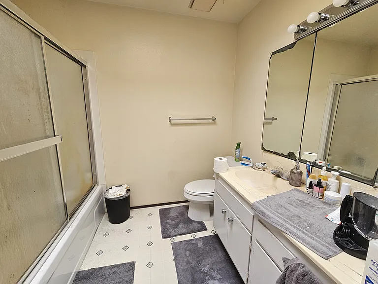 1548 Drake Dr — Photo 6