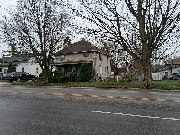 2nd image of 125 W Beecher St
