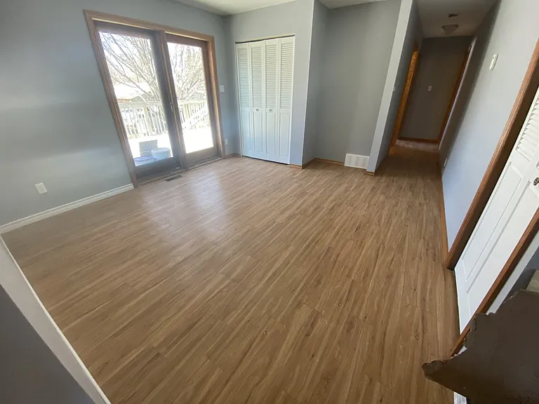 360 Ontario St #B — Photo 7