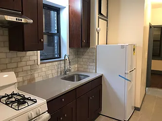 Rented by Century 21 New Golden Age Realty