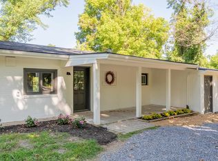 5687 Peterson Dr, Radford, VA 24141