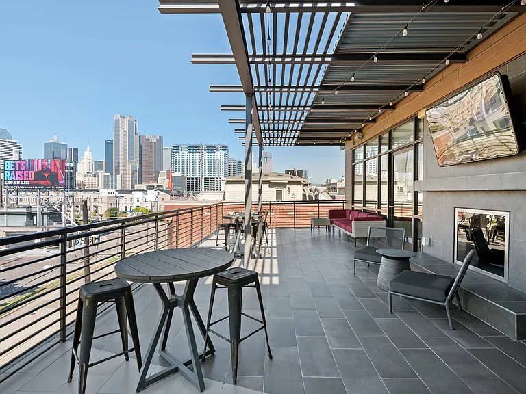 Community Sky Lounge