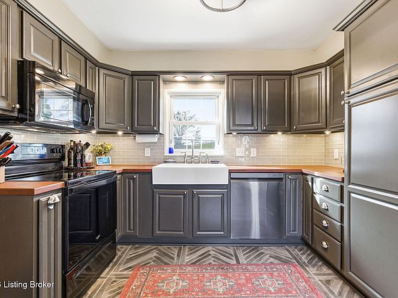 5th image of 5424 Westhall Ave