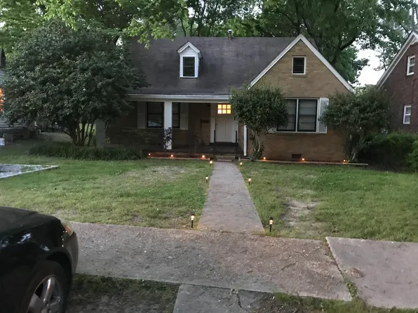 370 E College Ave, Holly Springs, MS 38635