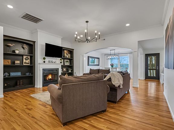 5th image of 1675 Casey Creek Rd