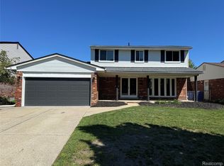 13787 Adams Ave, Warren, MI 48088