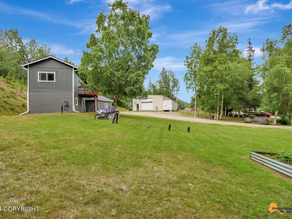 1650 S Middle Mesa Dr, Palmer, AK 99645