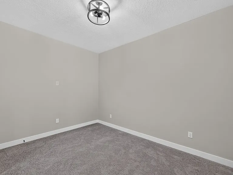 5091 W Daybreak Pkwy — Photo 21