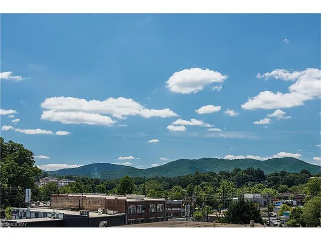 view - Roebling Cir