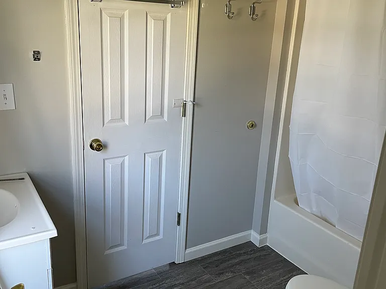 108 Merriman Rd — Photo 11