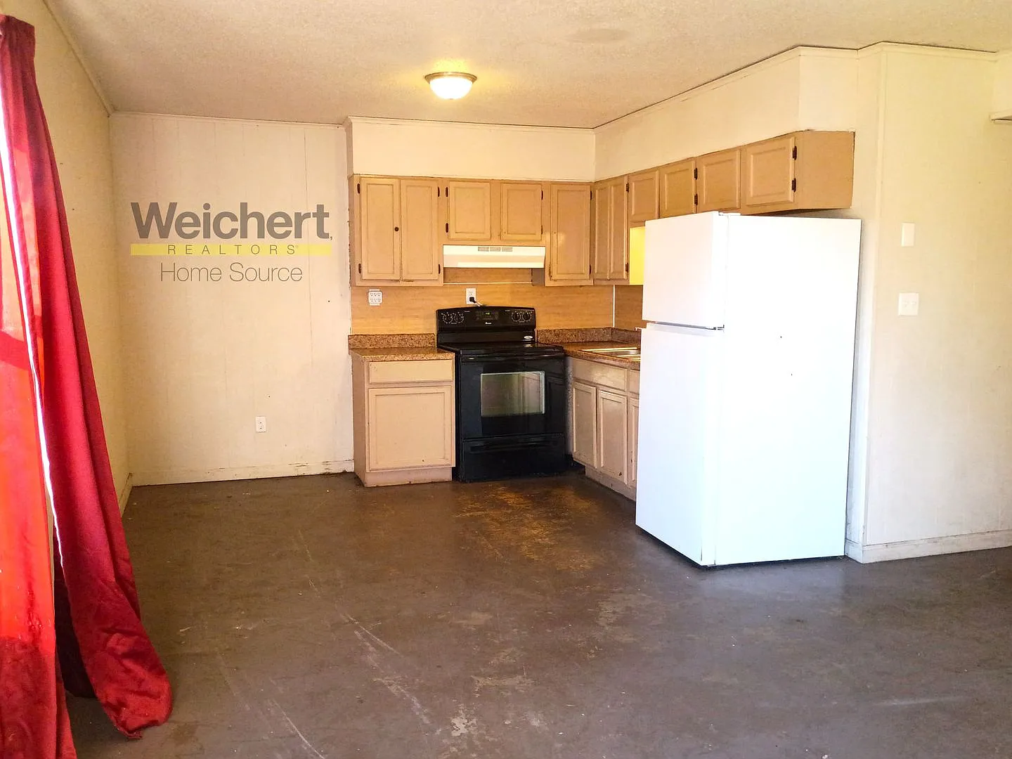 Budget-Friendly 2 Bedroom Ready for Move-In — Photo 3