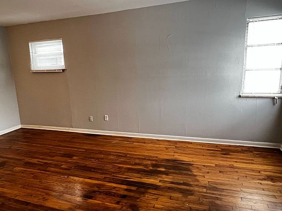3rd image of 2769 Allegheny Ave