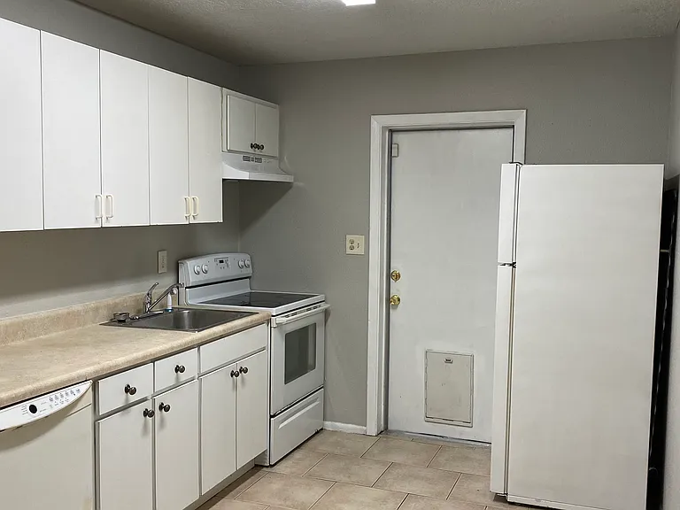 10117 N Aster Ave — Photo 15