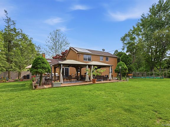 3rd image of 5 Millbrook Court