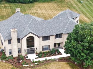 5N198 Dover Hill Rd, Saint Charles, IL 60175