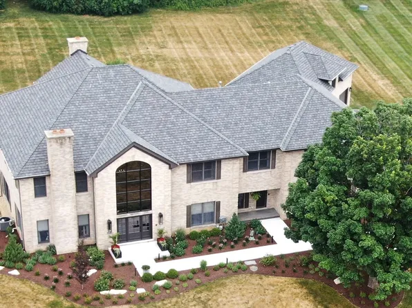 5N198 Dover Hill Rd, Saint Charles, IL 60175