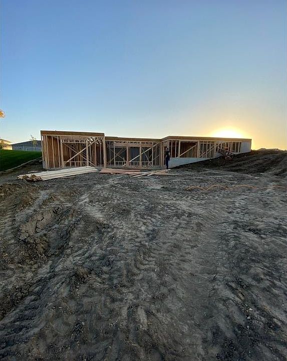 2nd image of 4505 NE Sienna Ct