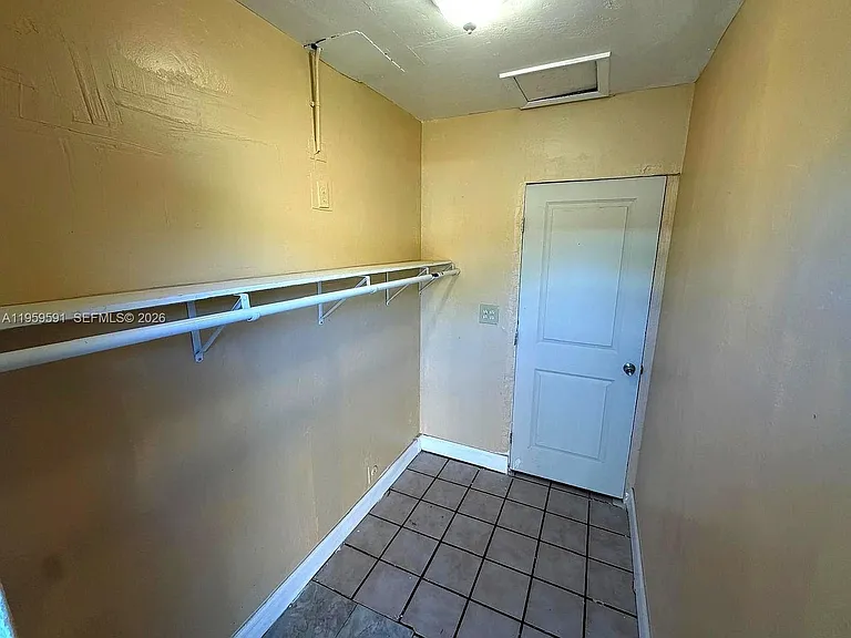 14407 NE 5th Ave #14407 — Photo 8
