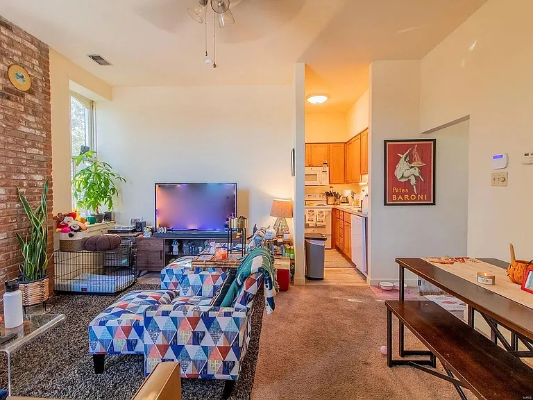 1213 Shenandoah Ave #C — Photo 5