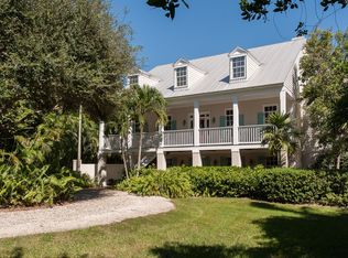 1307 Seaspray Ln, Sanibel, FL 33957