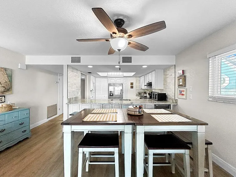2505 Bay Blvd #1 — Photo 20