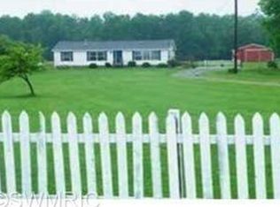 565 Fuller Rd, Ravenna, MI 49451