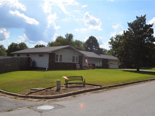 1600 Brentwood Dr, Harrison, AR 72601