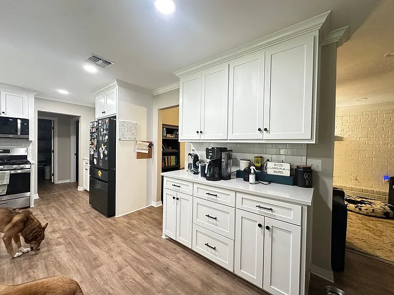3125 Lake Hills Dr — Photo 6