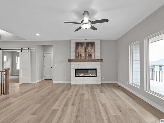 5th image of 5909 N 209th St