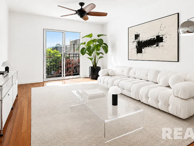 122 Boerum St #3D — Photo 1