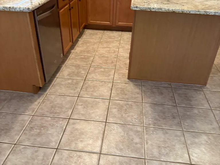 17259 W Smokey Dr — Photo 4