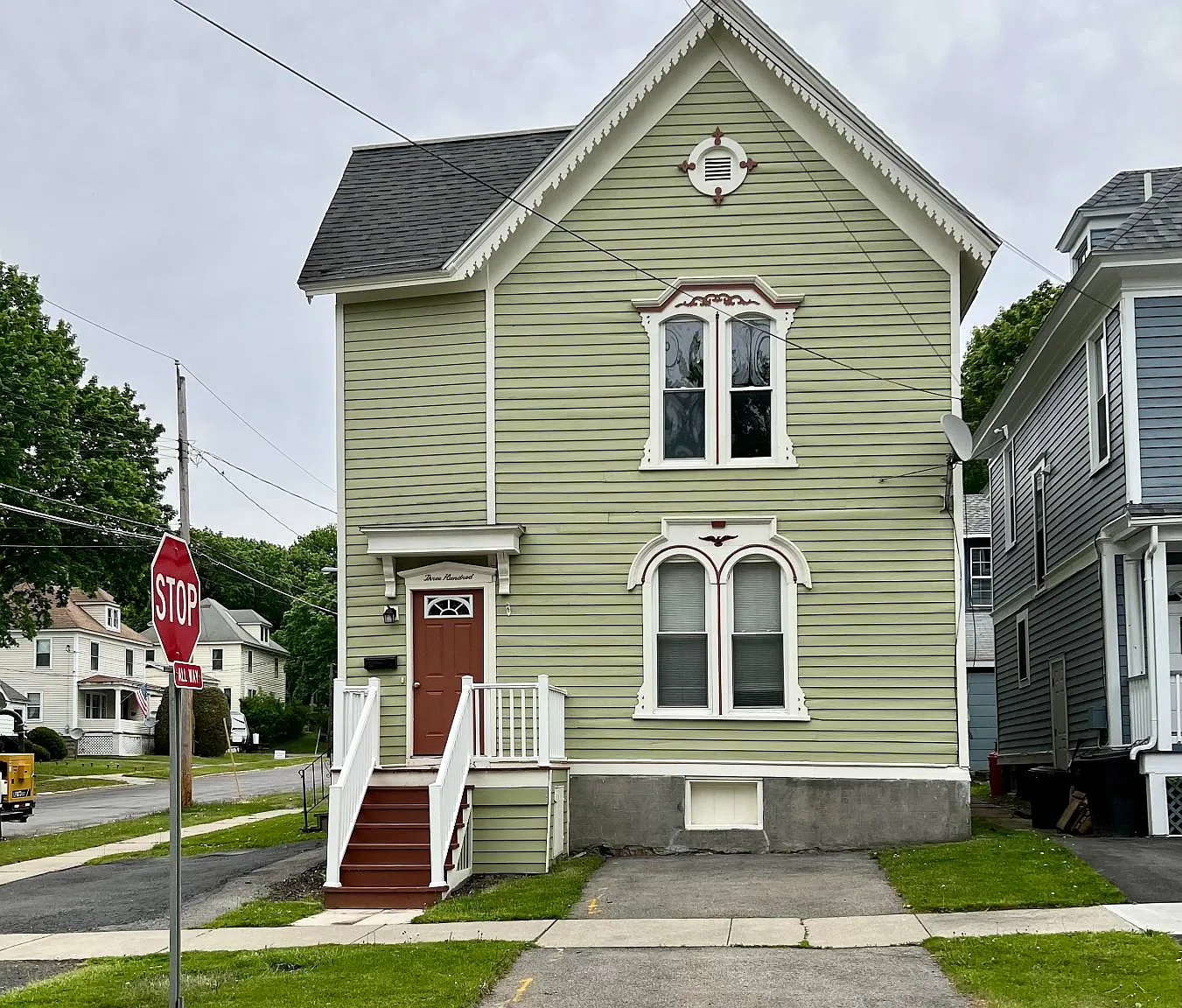 1 bed, 1.0 bath, 700 sqft, $975 — Photo 2