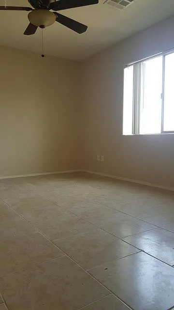 3 bed, 2.5 bath, 1602 sqft, $1,950 — Photo 4