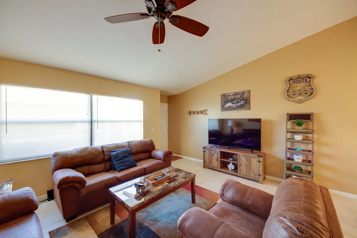 2 bed, 2.0 bath, 1184 sqft, $3,478 — Photo 1