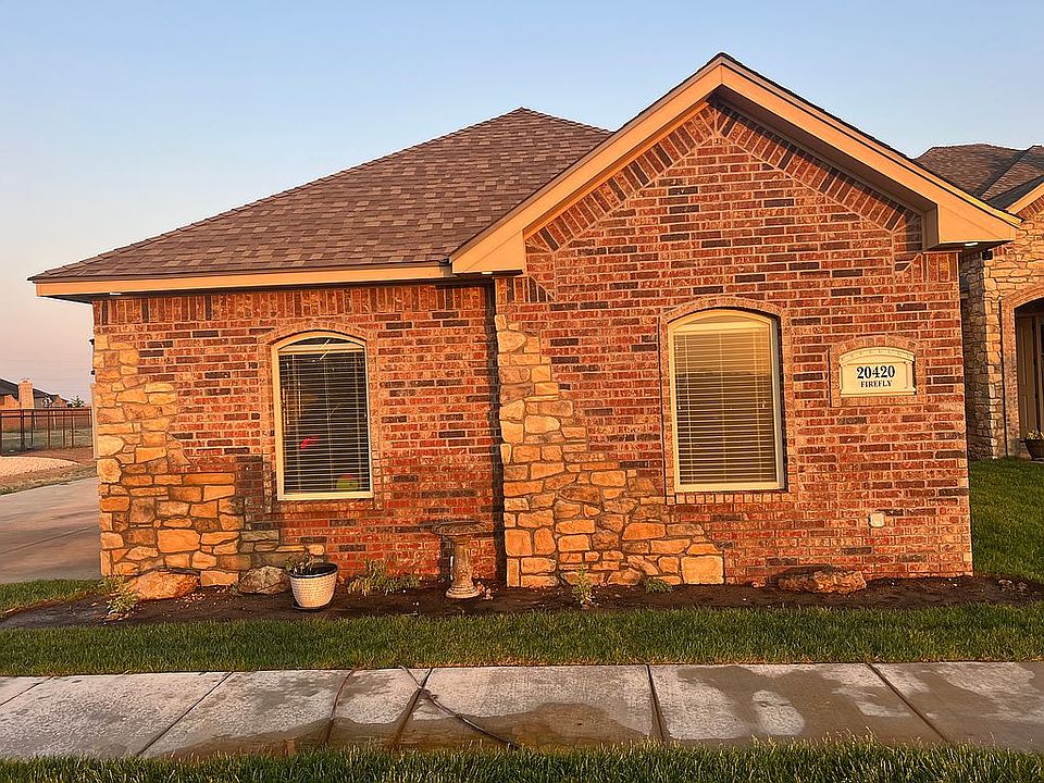 2nd image of 20420 Firefly Ln
