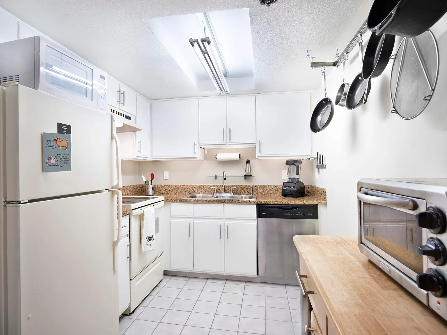 2 bed, 897 sqft, $2,550 — Photo 3