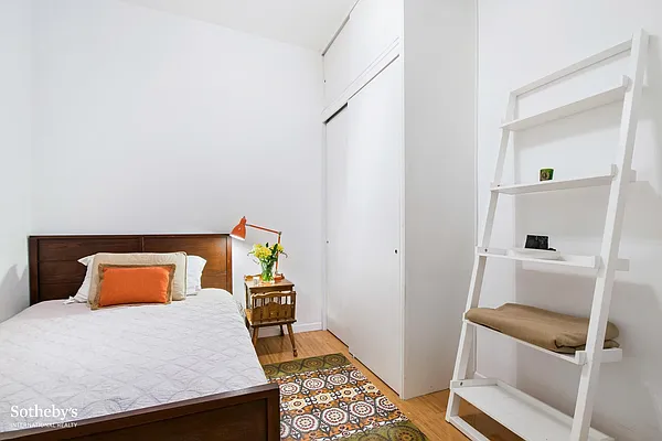 Sold by Sotheby's International Realty | media 3